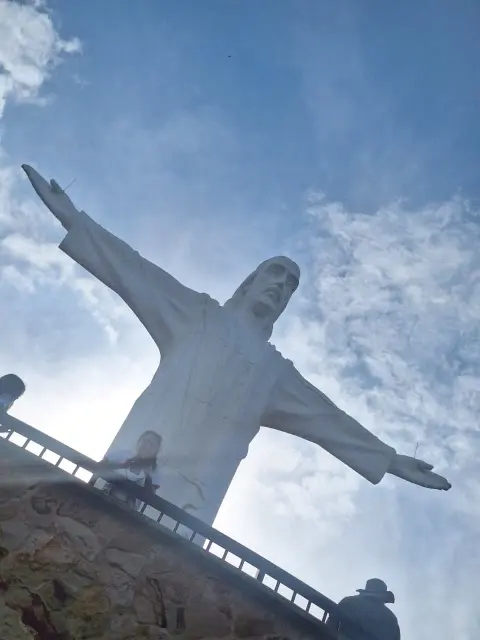 Tour Mirador Cristo Rey: La Mejor Vista de Cali - Foto 1