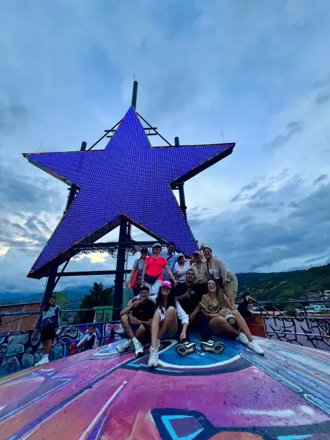 Tour Siloé Comuna 20: Arte, Historia y Miradores de la estrella - Foto 1